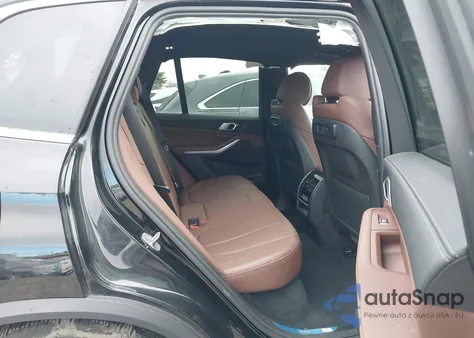 2022 BMW X5 xDrive40I z USA, uszkodzony, nr VIN 5UXCR6C09N9L82998